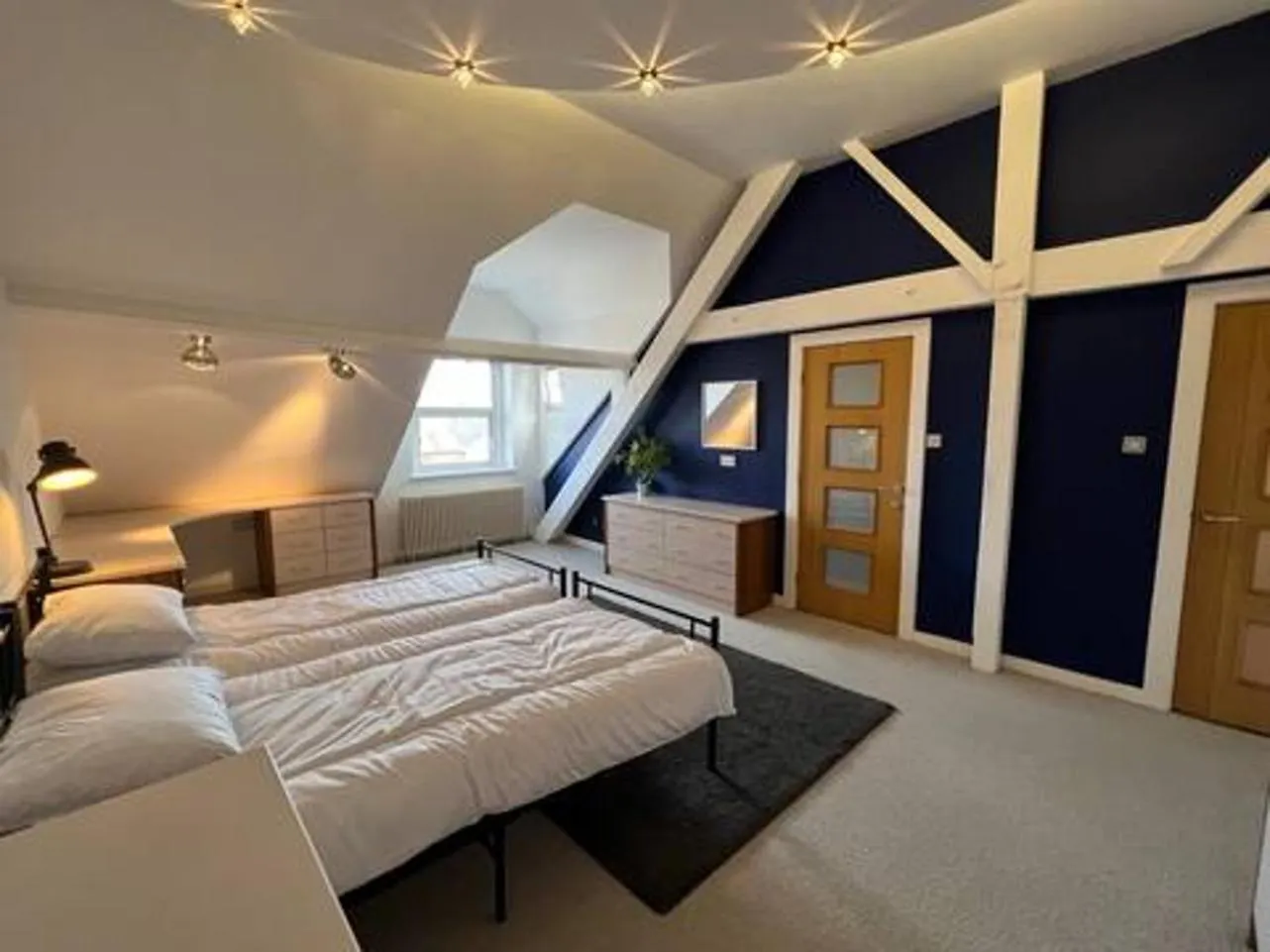 Very Spacious 2 Bdrm Flat Newcastle upon Tyne